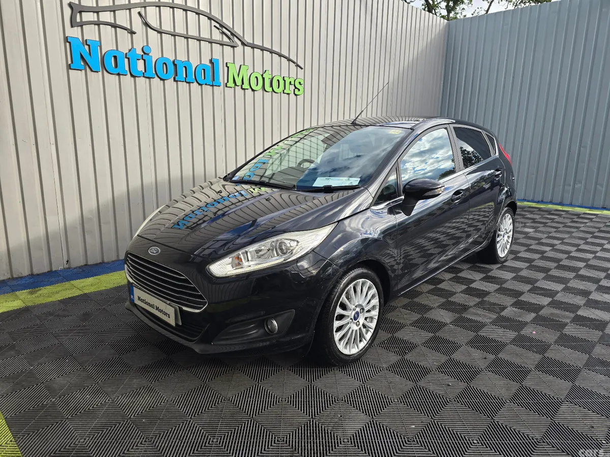 Ford Fiesta Hatchback, Petrol, 2014, Black