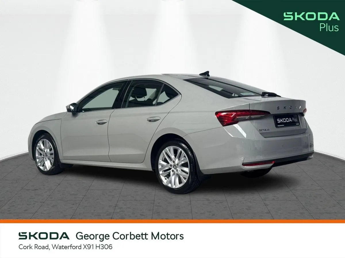 Skoda Octavia Saloon, Petrol Hybrid, 2025, Grey