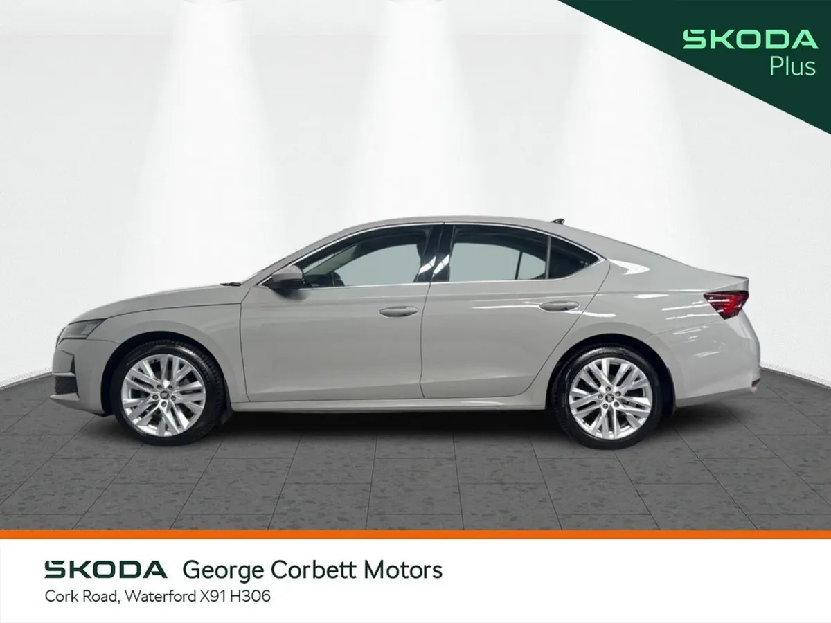 Skoda Octavia Saloon, Petrol Hybrid, 2025, Grey