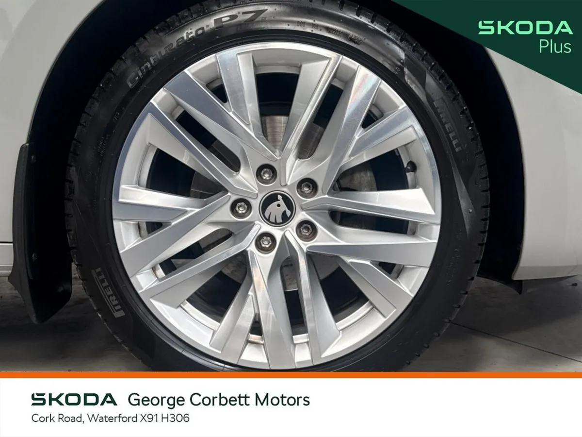 Skoda Octavia Saloon, Petrol Hybrid, 2025, Grey