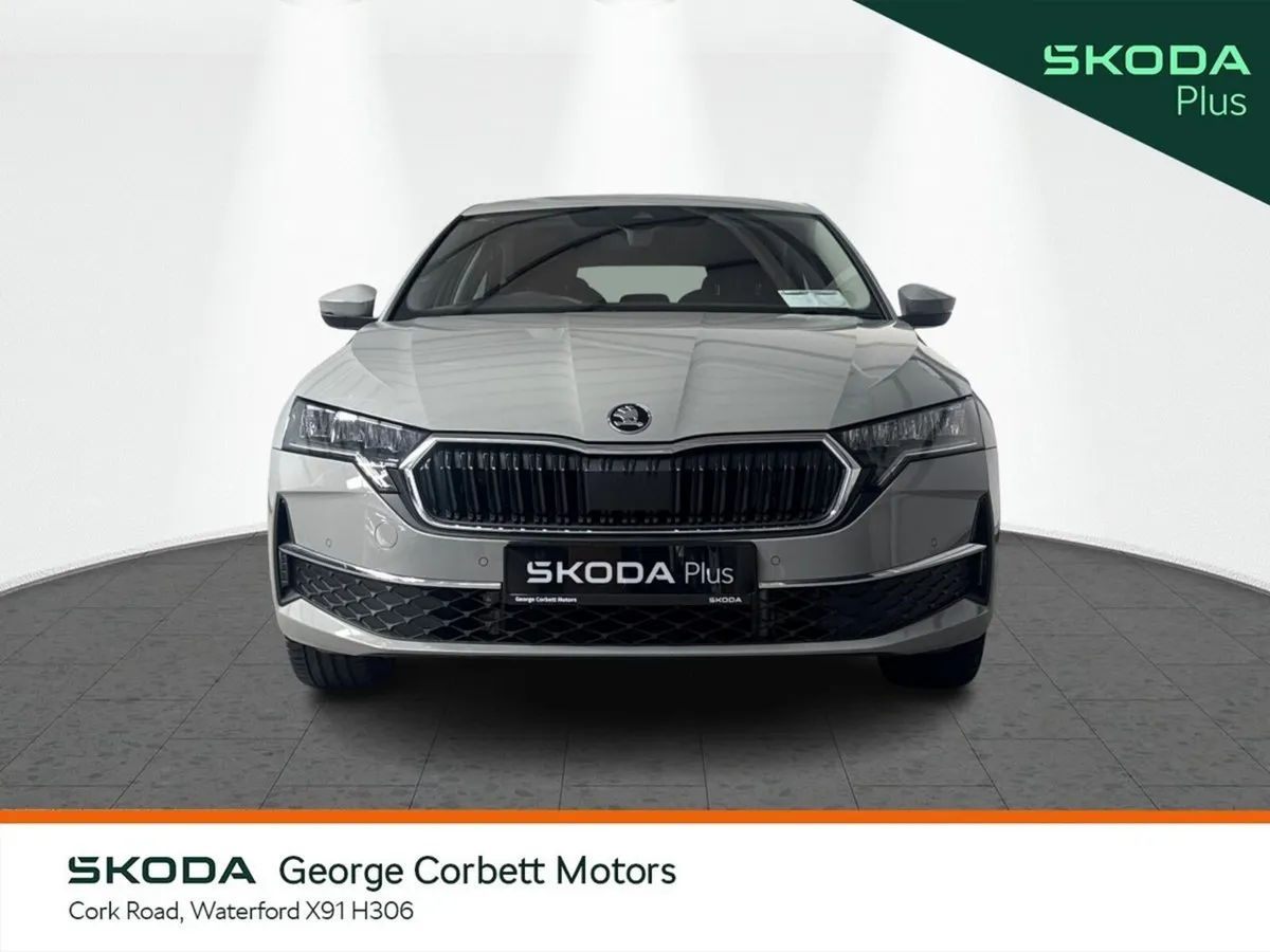 Skoda Octavia Saloon, Petrol Hybrid, 2025, Grey