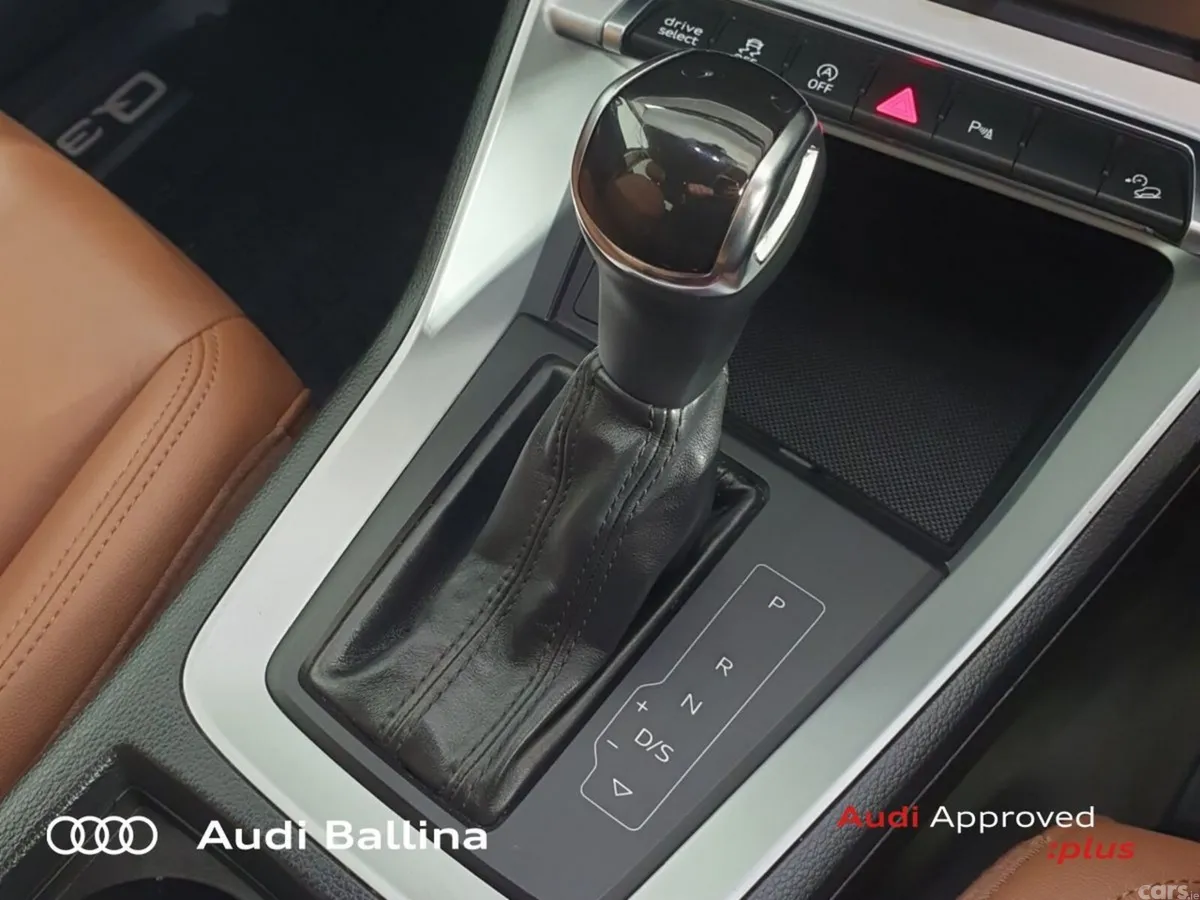 Audi Q3 SUV, Petrol, 2019, Blue