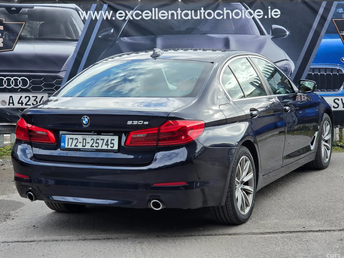 BMW 5-Series Saloon, Petrol Plug-in Hybrid, 2017, Blue