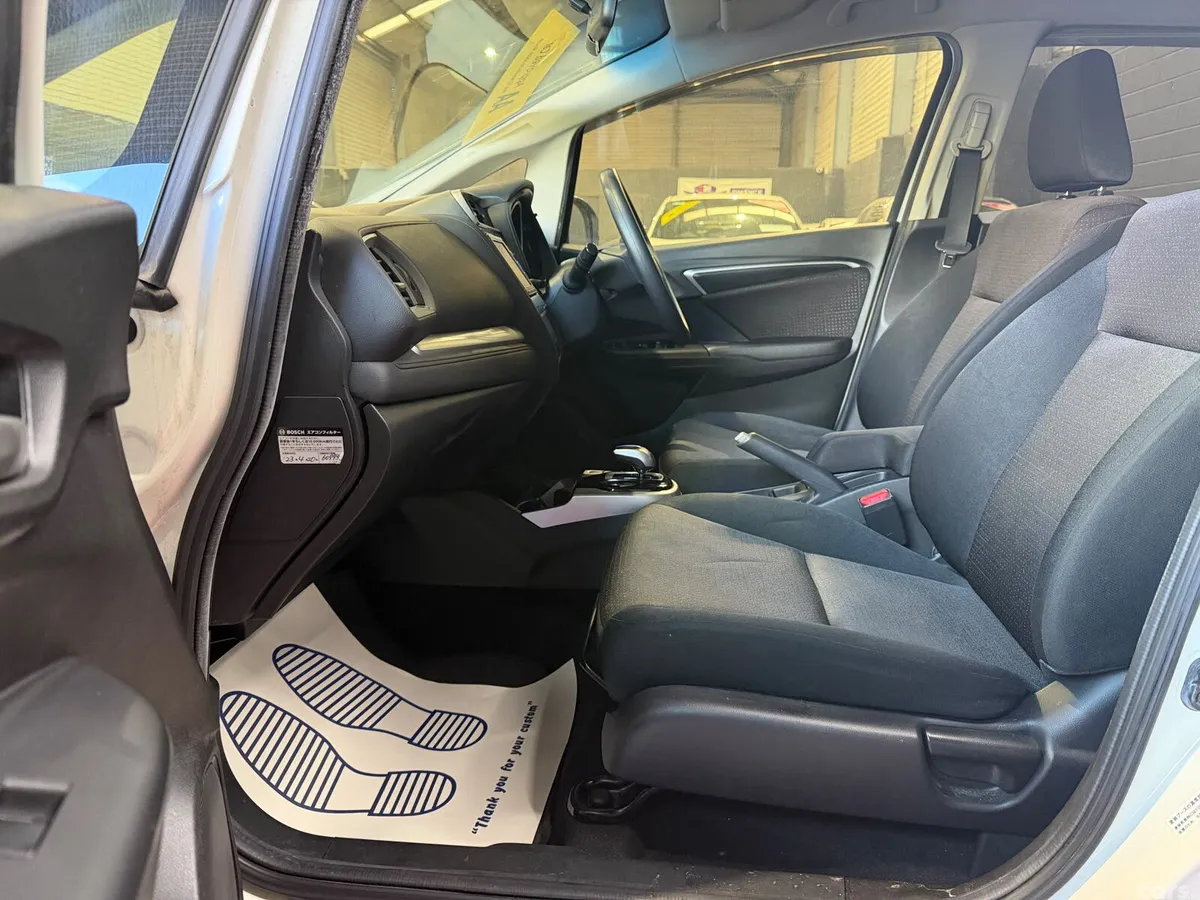 Honda Fit Hatchback, Petrol Hybrid, 2016, Silver