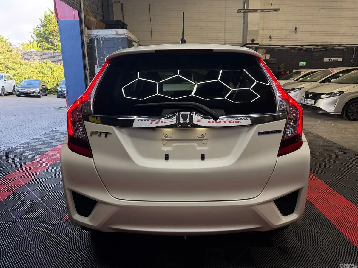 Honda Fit Hatchback, Petrol Hybrid, 2016, Silver