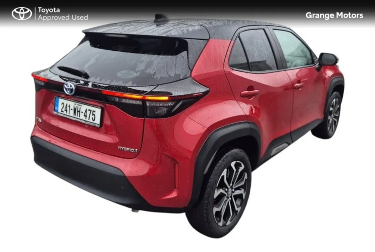 Toyota Yaris Cross Hatchback, Petrol Hybrid, 2024, Red