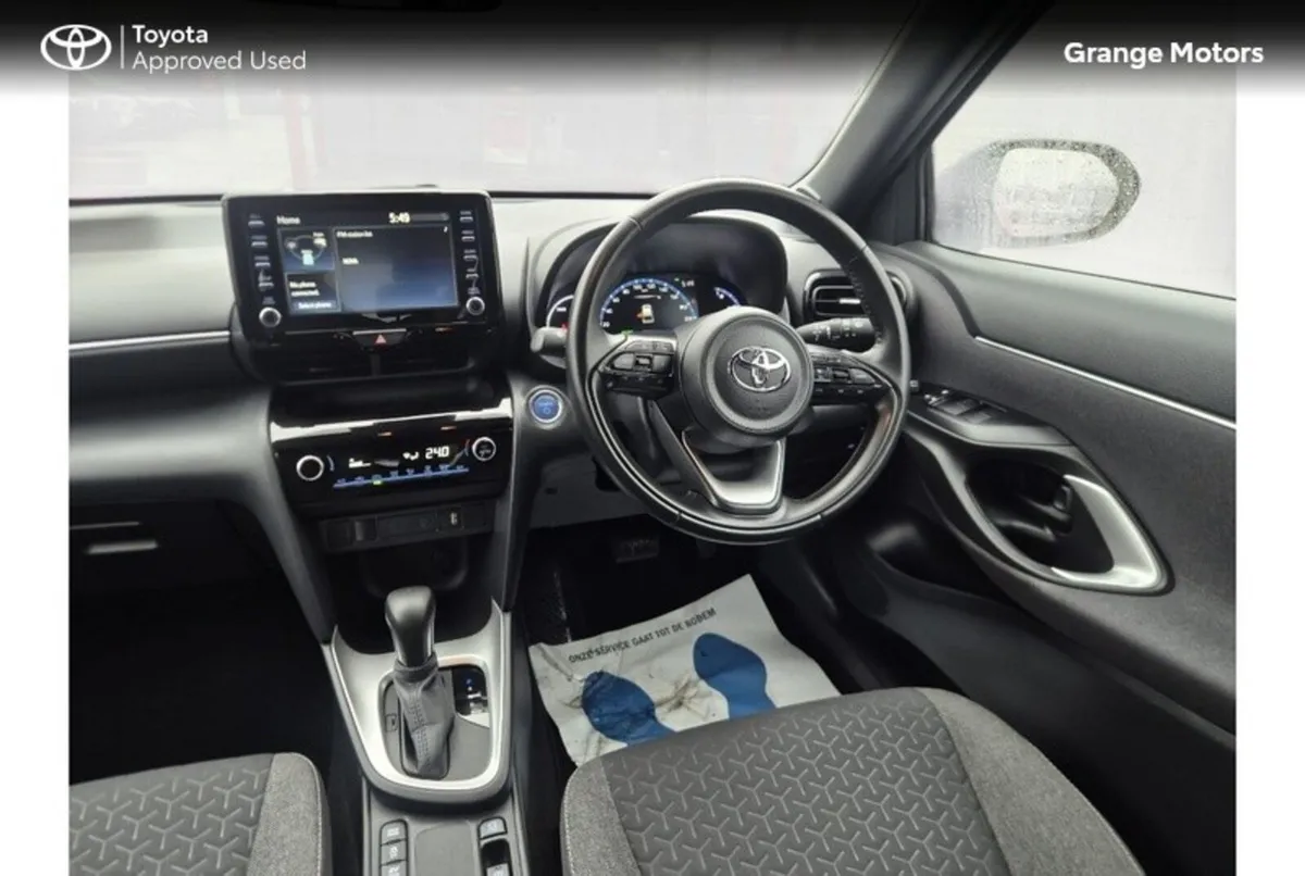 Toyota Yaris Cross Hatchback, Petrol Hybrid, 2024, Red