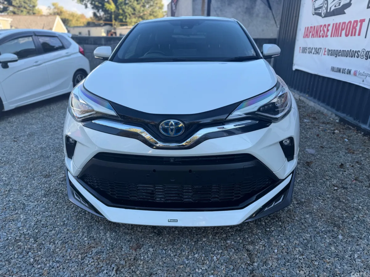 Toyota C-HR SUV, Petrol Hybrid, 2020, White