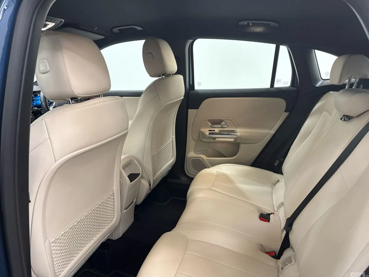 Mercedes-Benz GLA SUV, Petrol Plug-in Hybrid, 2023, Blue
