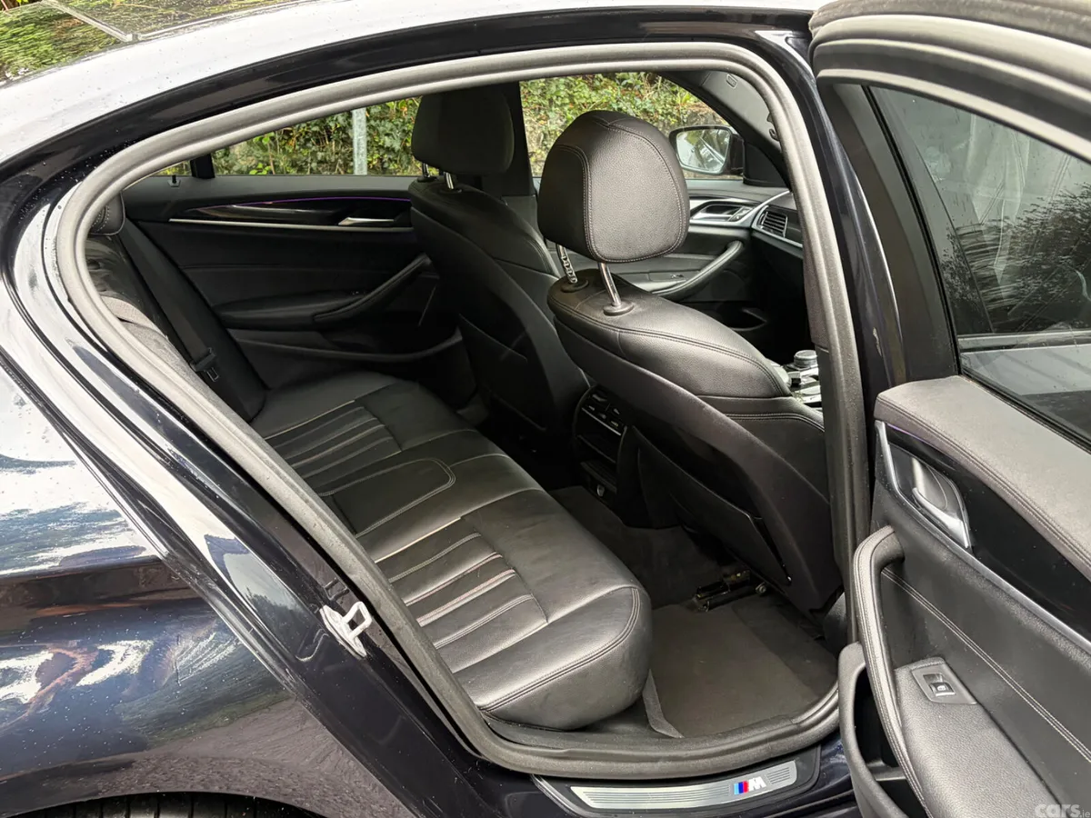 BMW 5-Series Saloon, Petrol Plug-in Hybrid, 2018, Black