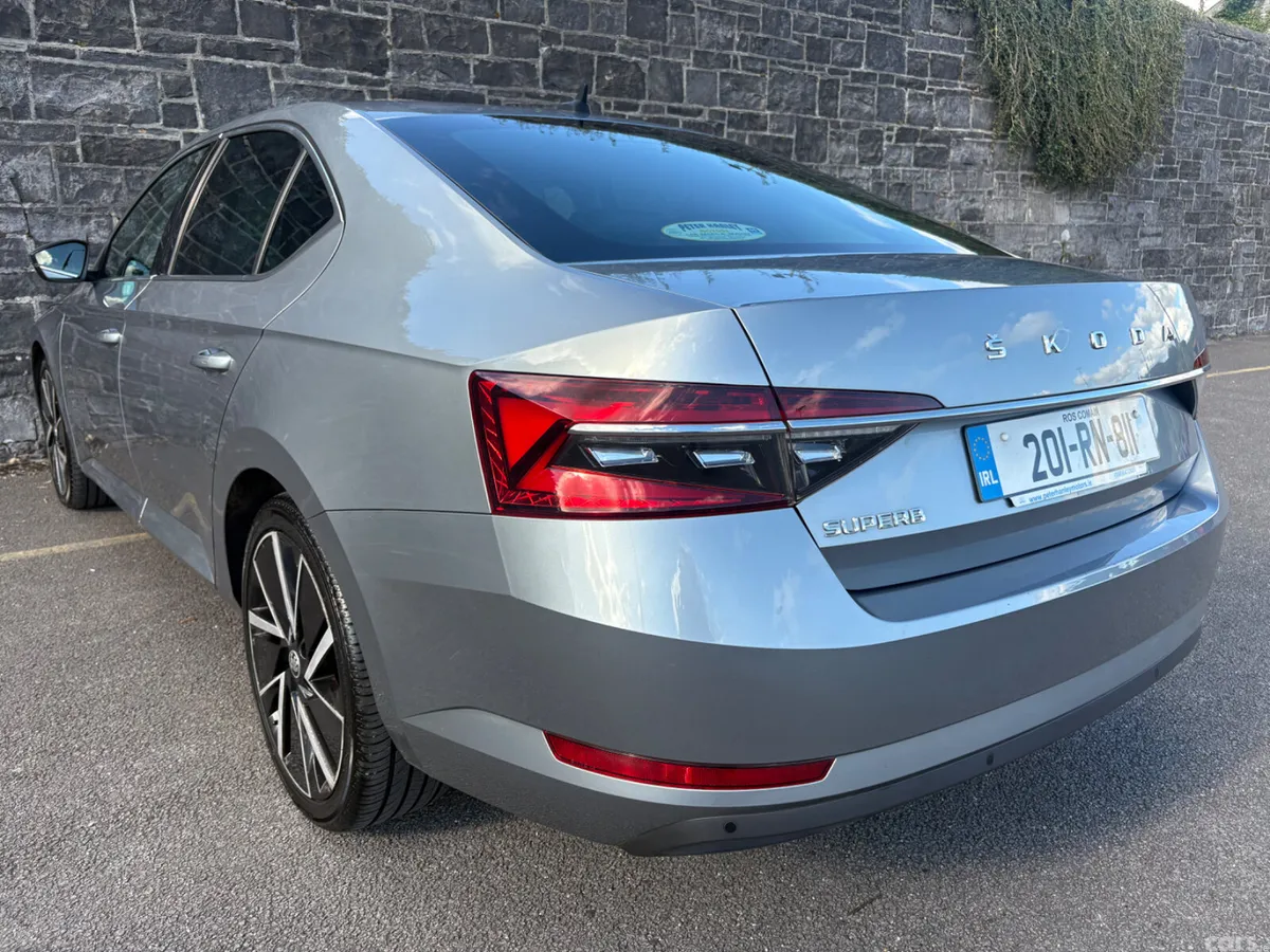 Skoda Superb Hatchback, Diesel, 2020, Grey