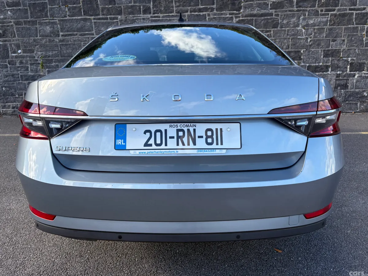 Skoda Superb Hatchback, Diesel, 2020, Grey