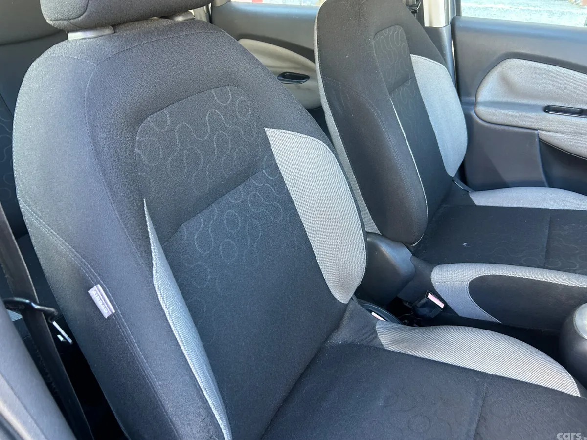 Citroen C3 Hatchback, Diesel, 2010, Grey