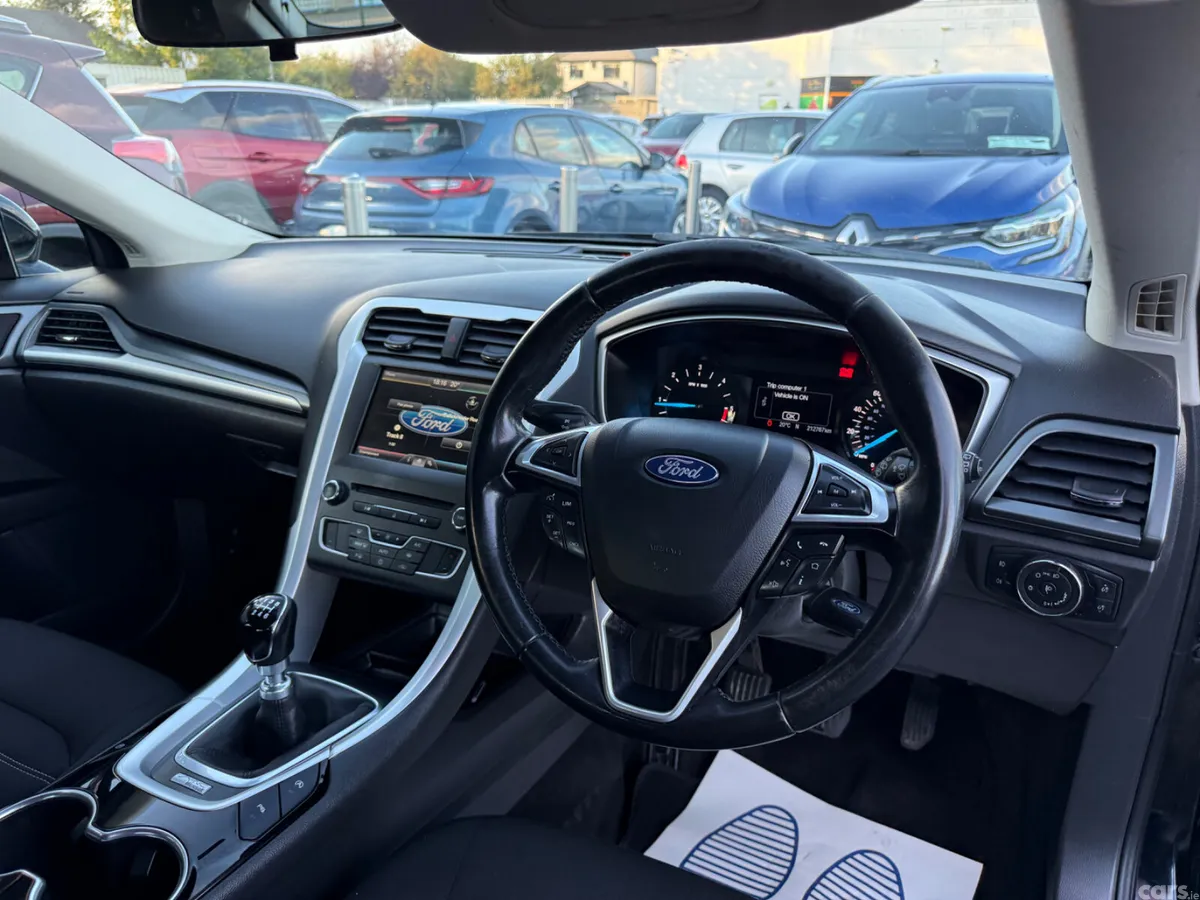 Ford Mondeo Hatchback, Diesel, 2016, Black
