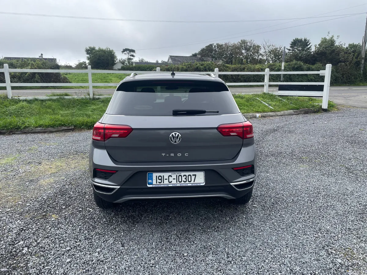 Volkswagen T-Roc SUV, Petrol, 2019, Silver