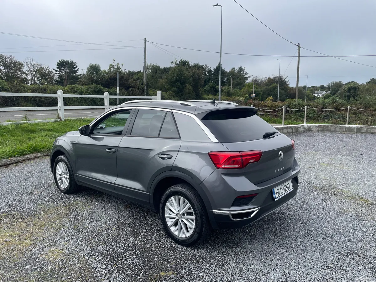 Volkswagen T-Roc SUV, Petrol, 2019, Silver