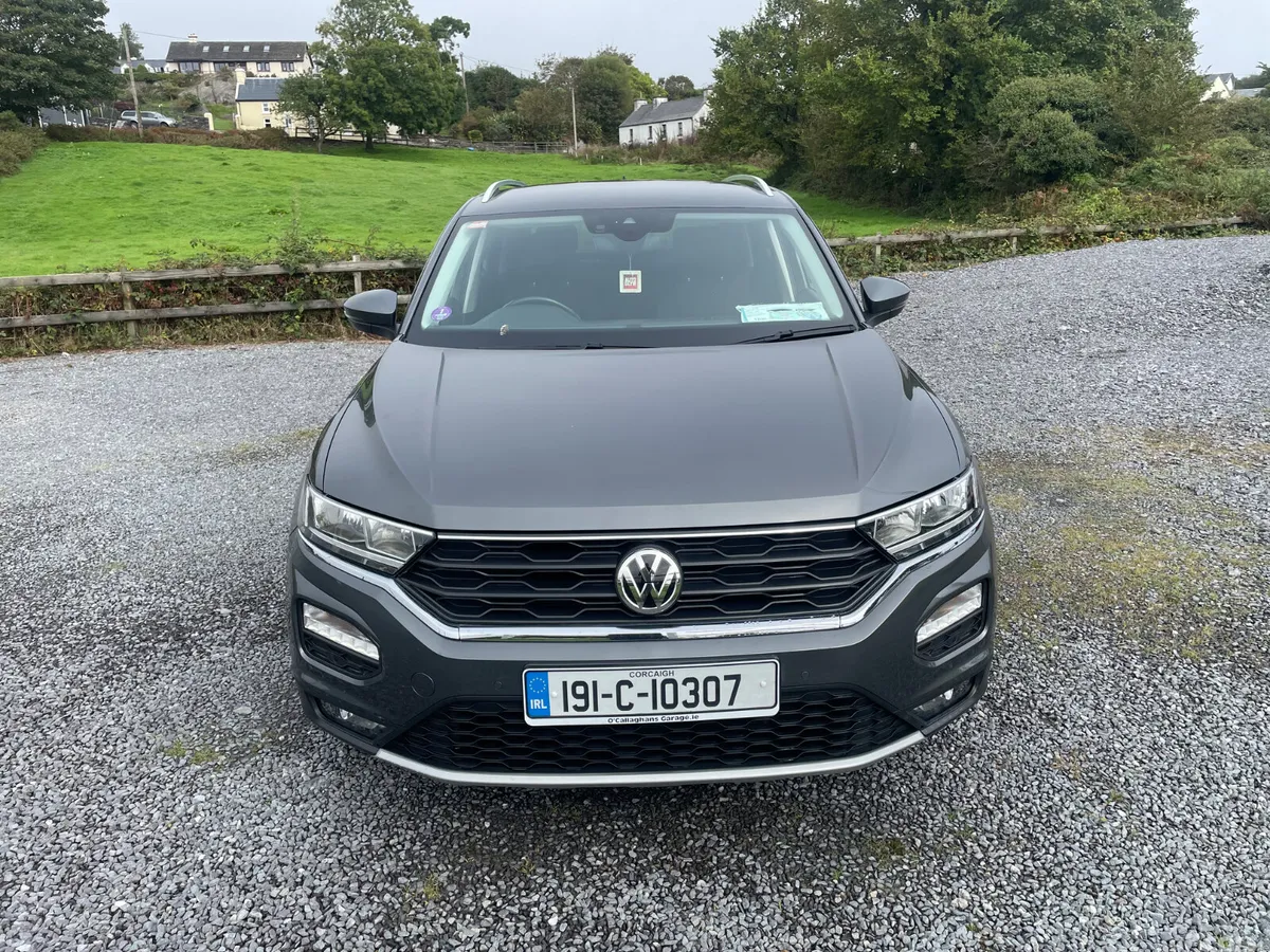 Volkswagen T-Roc SUV, Petrol, 2019, Silver