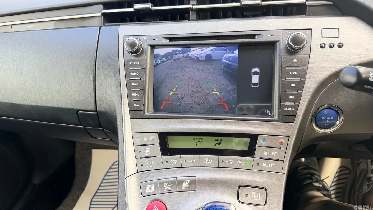 Toyota Prius Hatchback, Petrol Hybrid, 2015, Silver