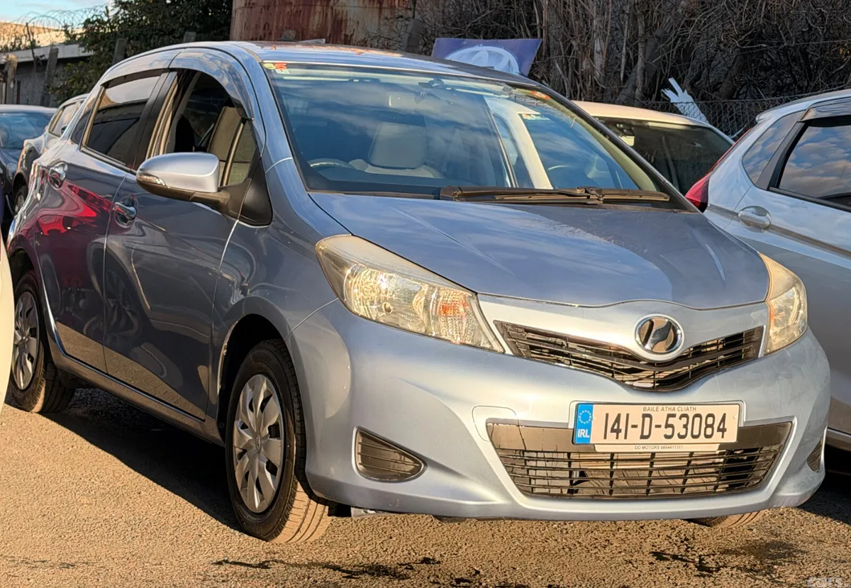 Toyota Vitz Hatchback, Petrol, 2014, Blue