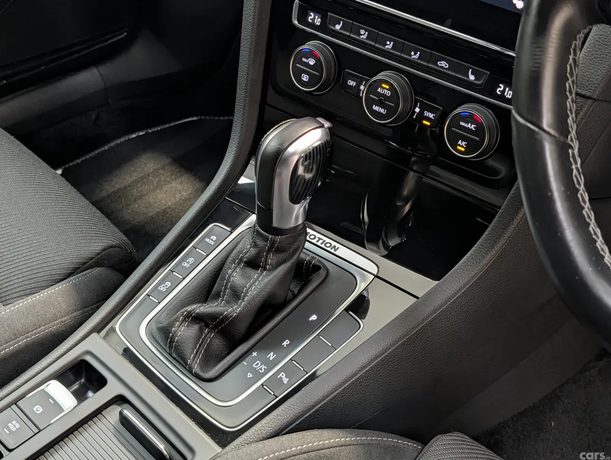Volkswagen Golf Hatchback, Petrol, 2020, White