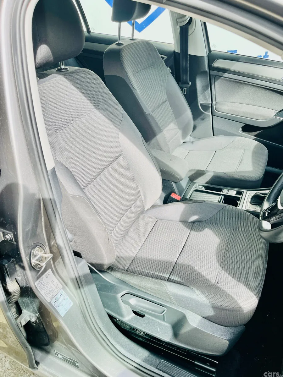 Volkswagen Golf Hatchback, Petrol, 2016, Grey