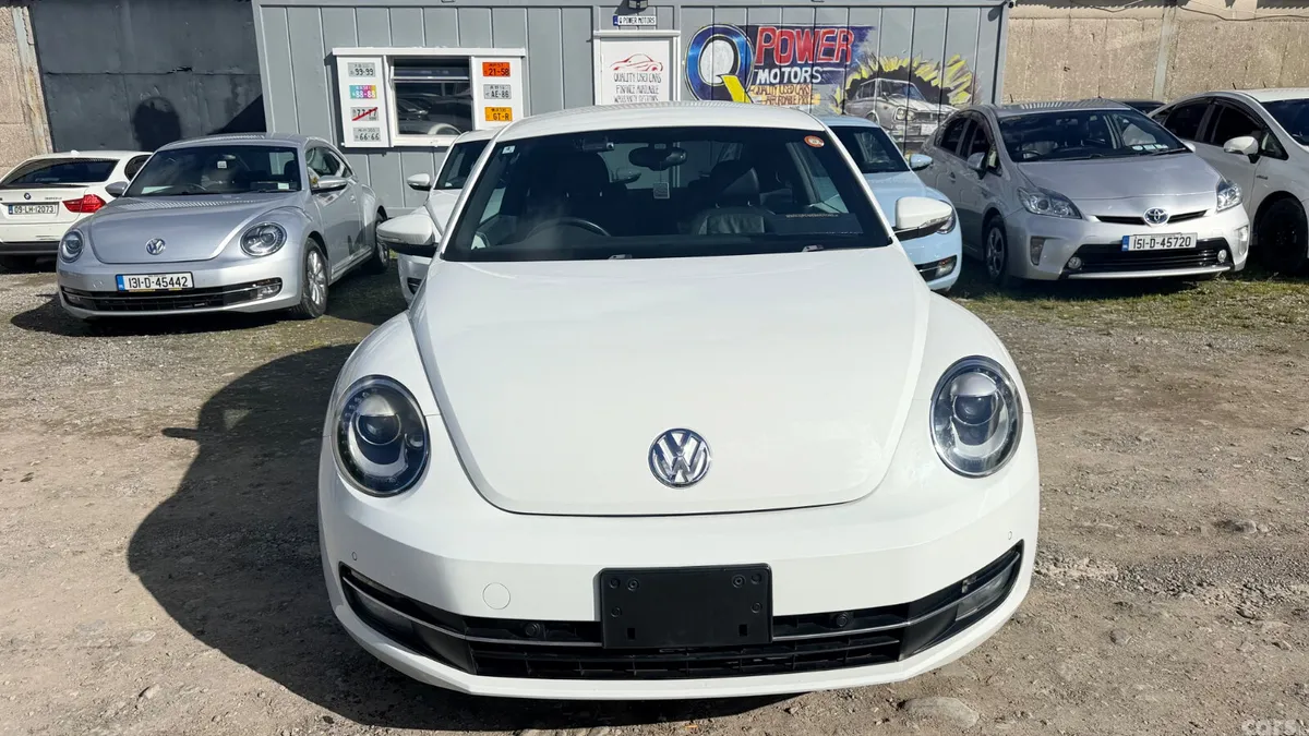 Volkswagen Beetle Hatchback, Petrol, 2014, White