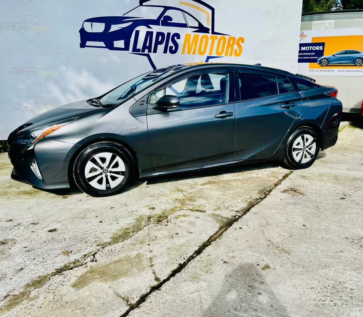 Toyota Prius Hatchback, Petrol, 2016, Grey