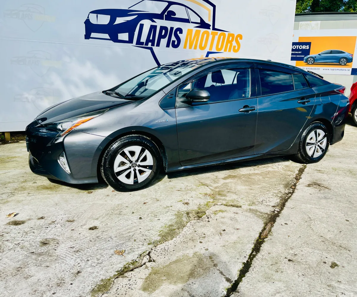 Toyota Prius Hatchback, Petrol, 2016, Grey