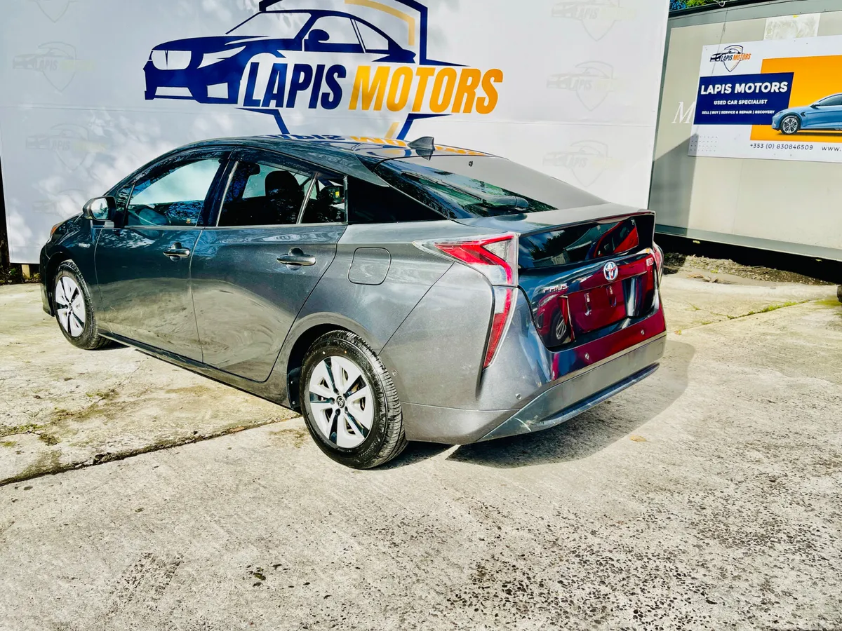 Toyota Prius Hatchback, Petrol, 2016, Grey