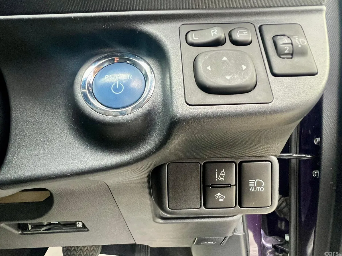 Toyota Aqua Hatchback, Petrol, 2020, Blue
