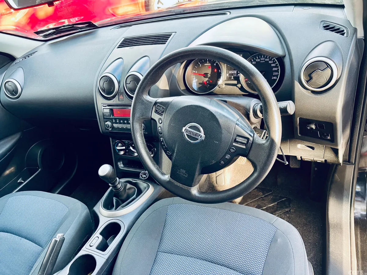 Nissan Qashqai Hatchback, Diesel, 2012, Black