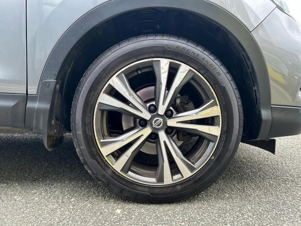 Nissan Qashqai MPV, Diesel, 2018, Grey