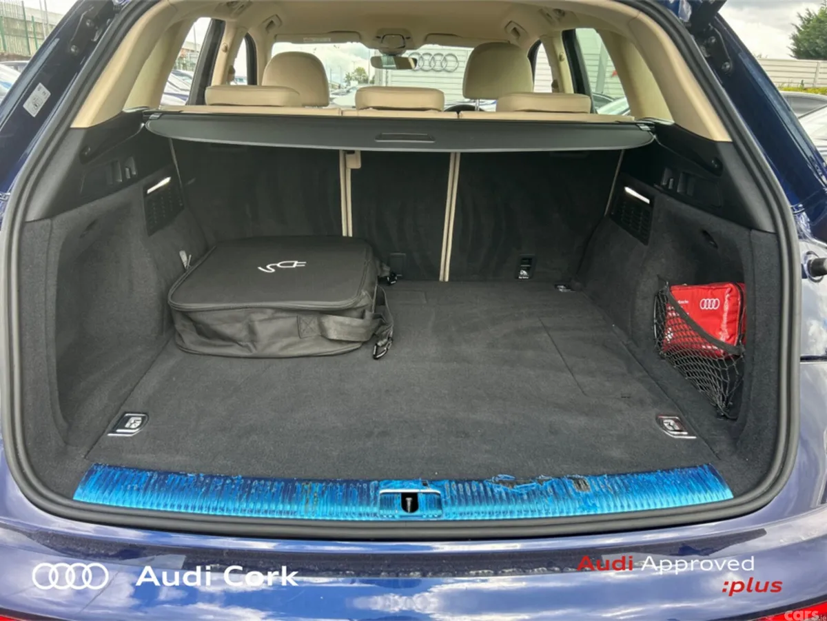 Audi Q5 SUV, Petrol Plug-in Hybrid, 2021, Blue