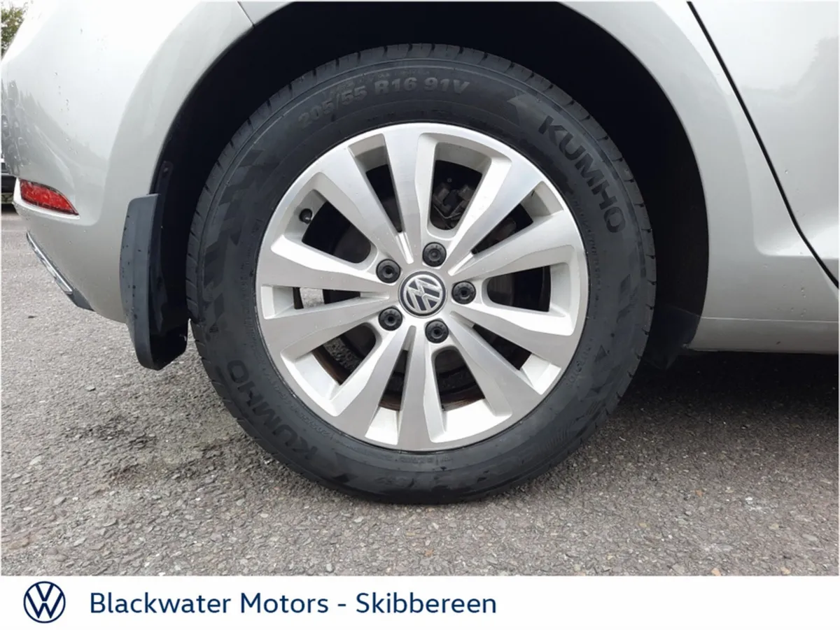 Volkswagen Golf Estate, Petrol, 2018, Silver