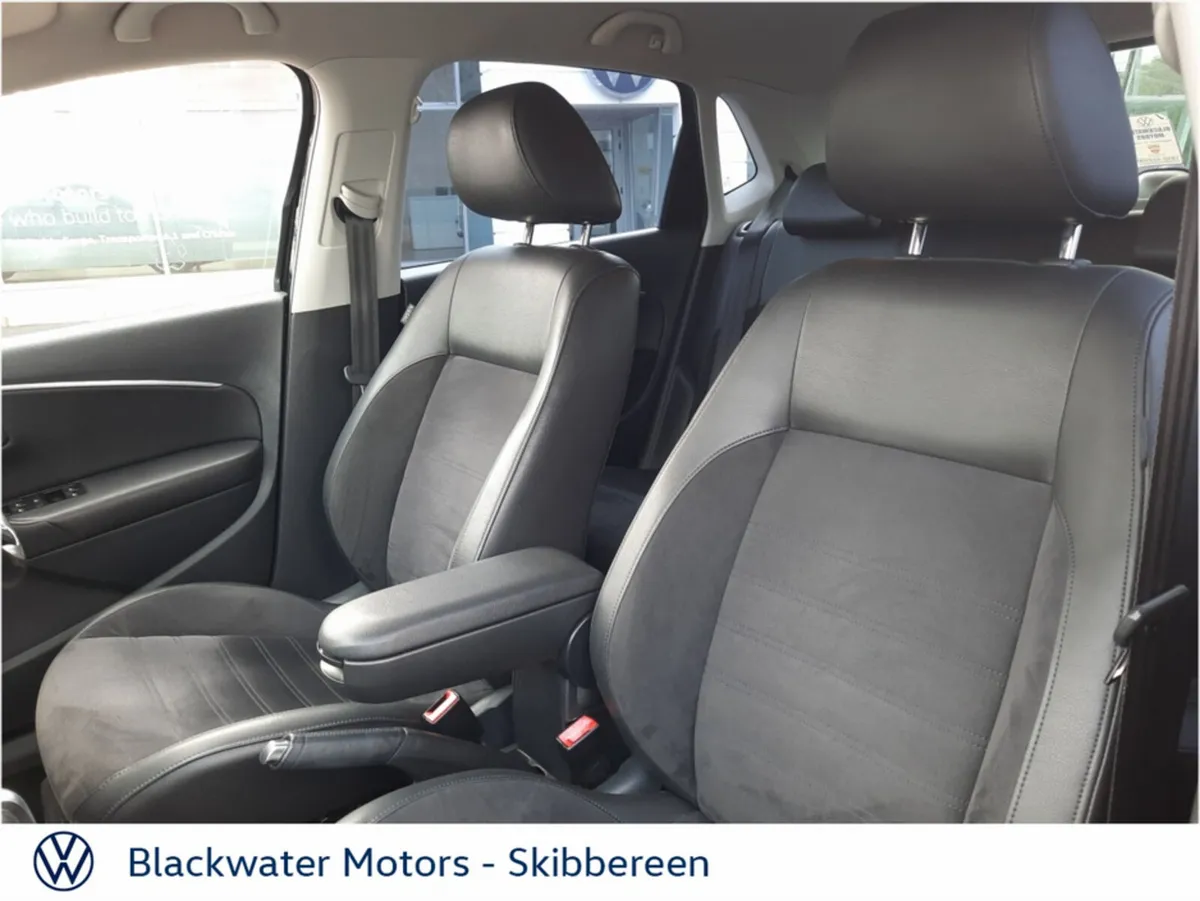 Volkswagen Polo Estate, Petrol, 2017, 