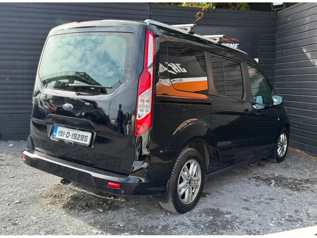 Ford Tourneo Connect Estate, Diesel, 2019, Black