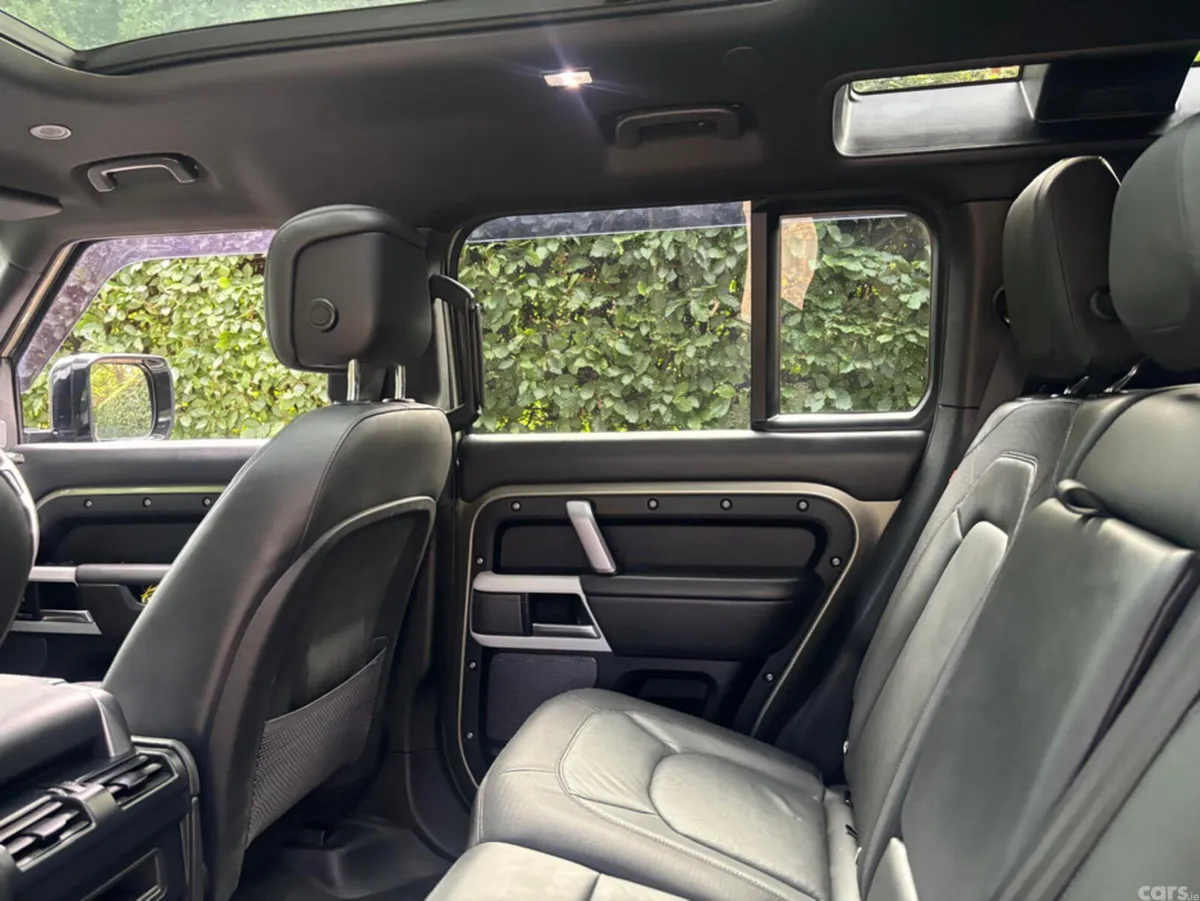 Land Rover Defender Estate, Petrol Plug-in Hybrid, 2023, Green