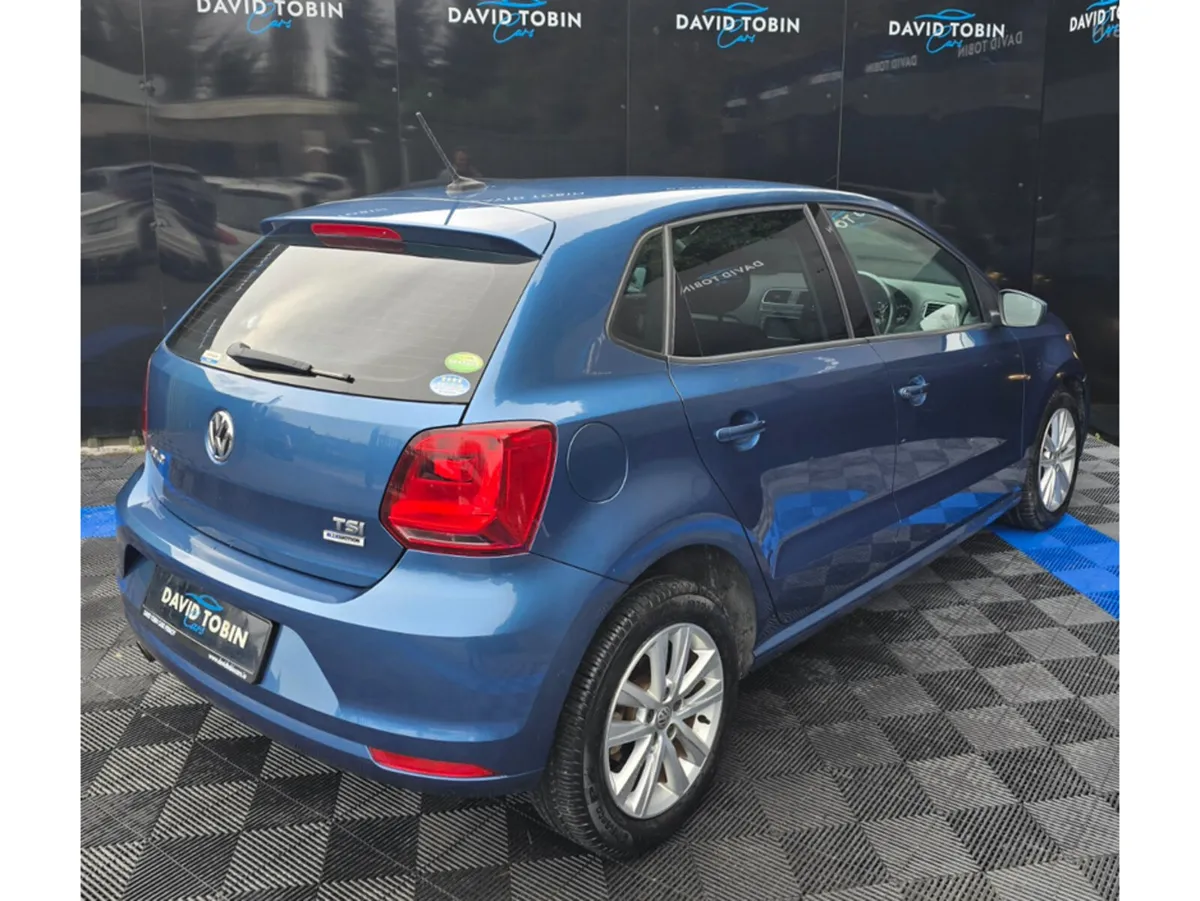 Volkswagen Polo Hatchback, Petrol, 2017, Blue