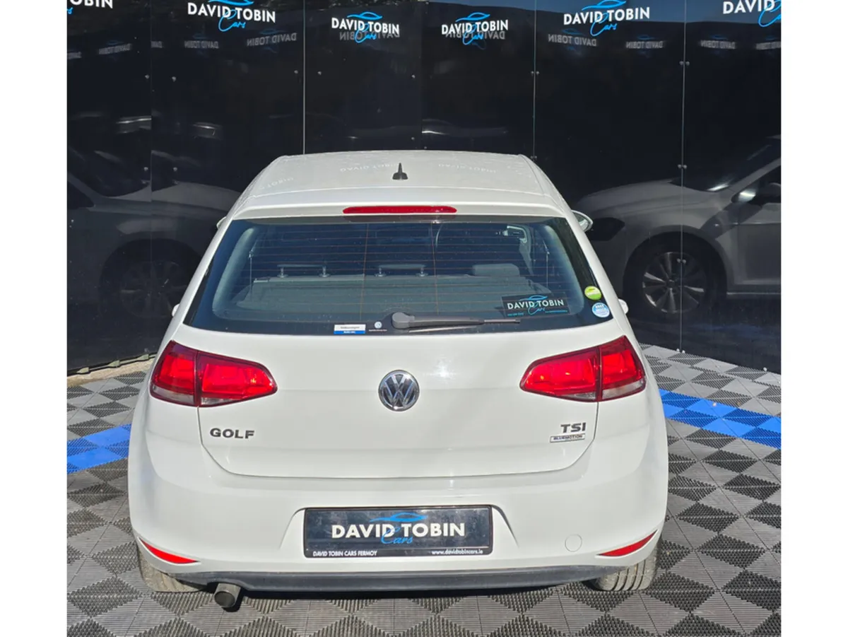 Volkswagen Golf Hatchback, Petrol, 2016, White