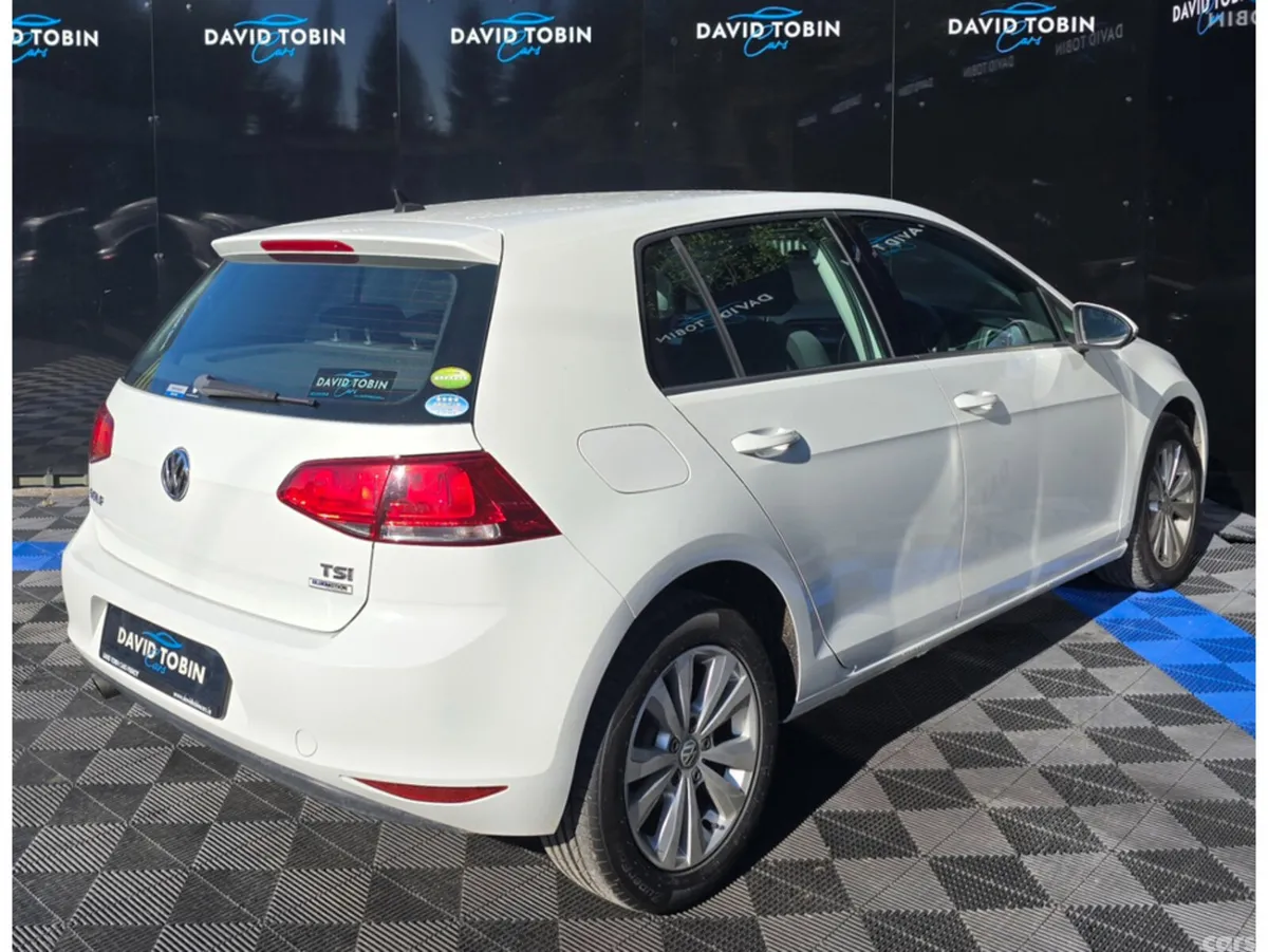 Volkswagen Golf Hatchback, Petrol, 2016, White