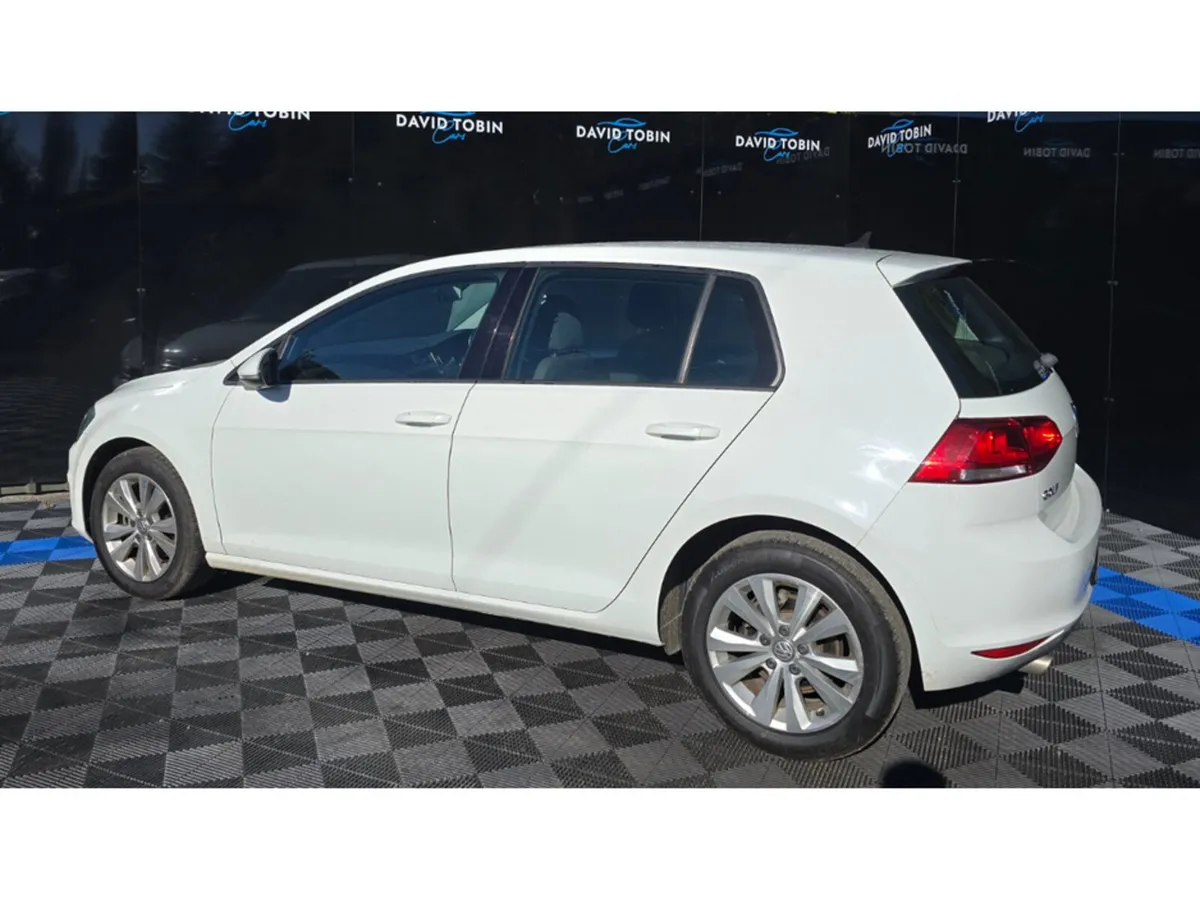 Volkswagen Golf Hatchback, Petrol, 2016, White