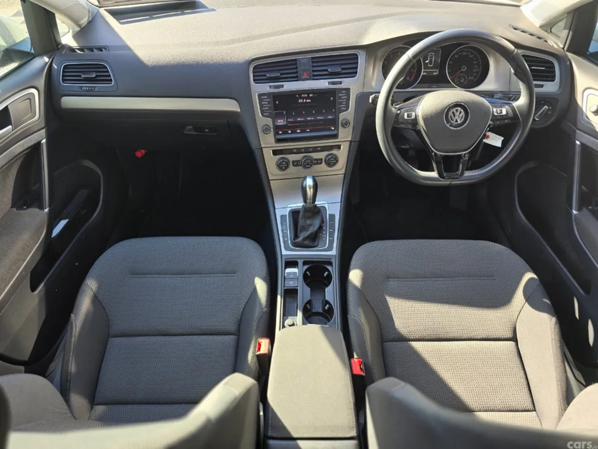 Volkswagen Golf Hatchback, Petrol, 2016, White