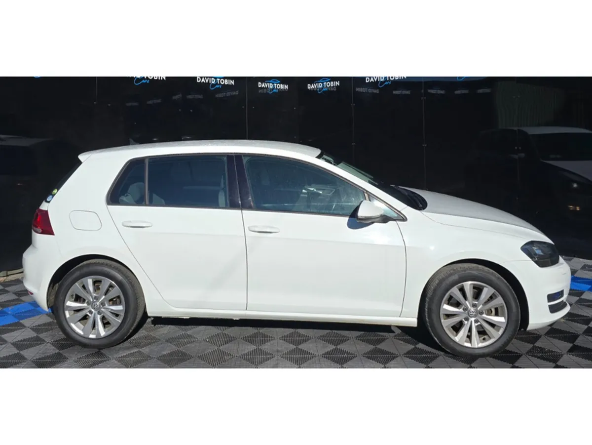 Volkswagen Golf Hatchback, Petrol, 2016, White