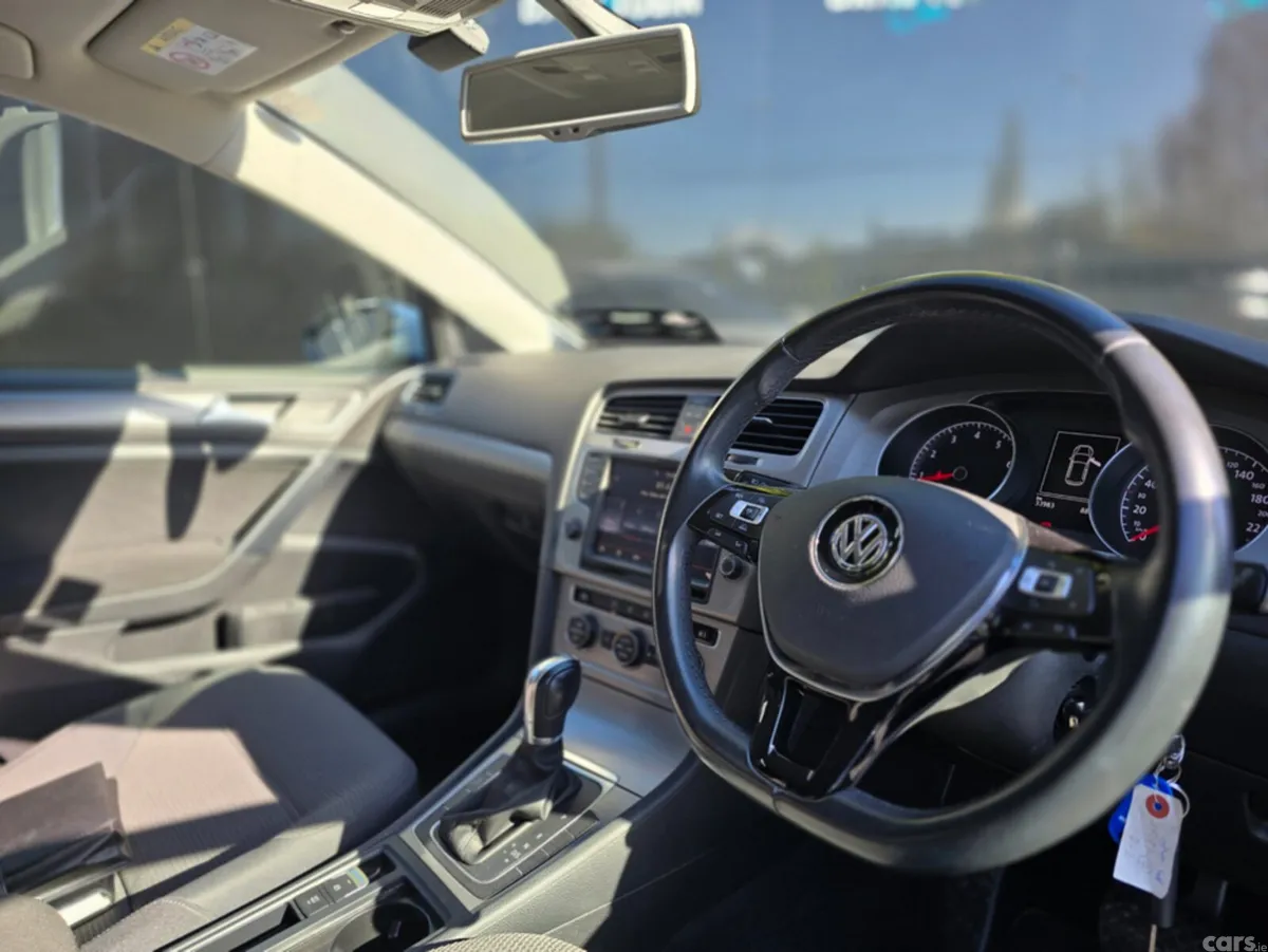 Volkswagen Golf Hatchback, Petrol, 2016, White