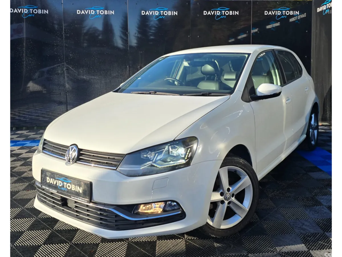 Volkswagen Polo Hatchback, Petrol, 2017, White