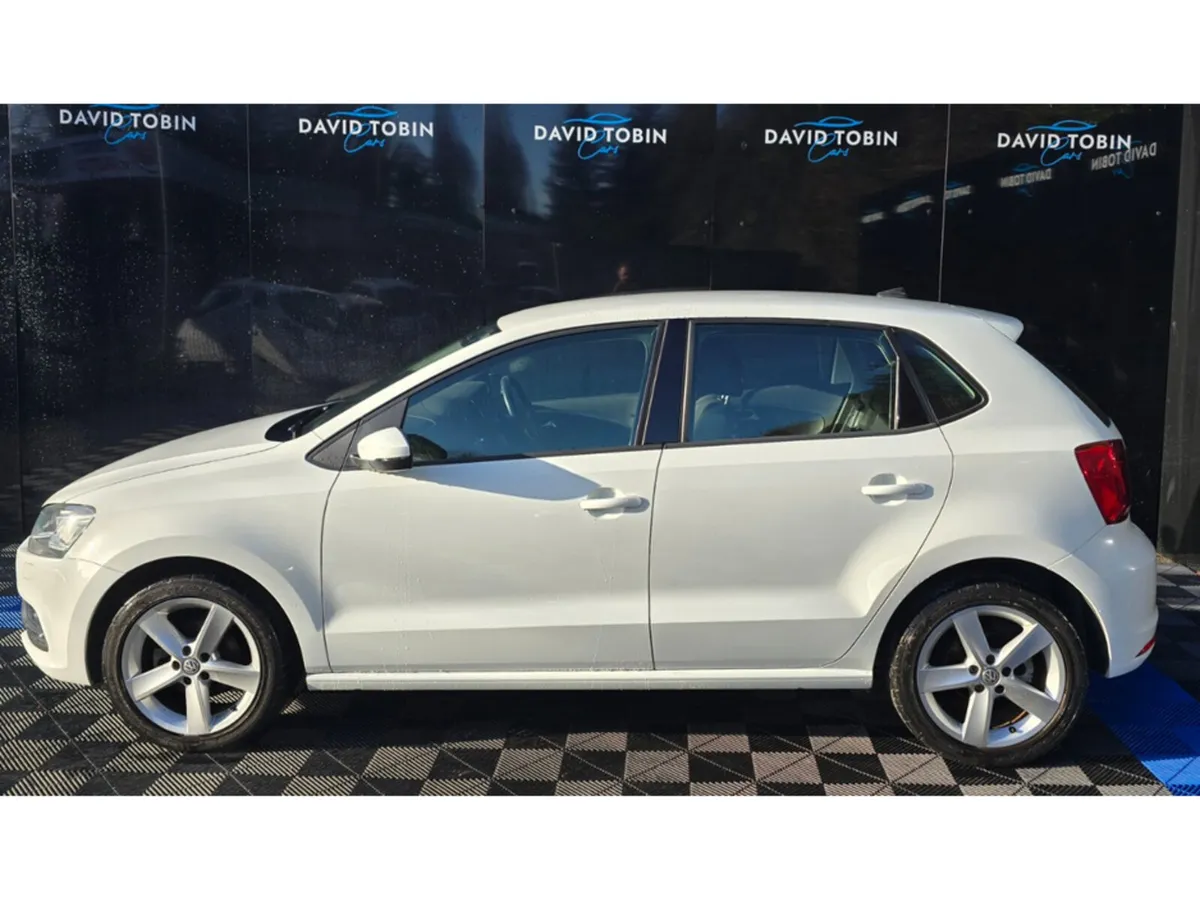 Volkswagen Polo Hatchback, Petrol, 2017, White