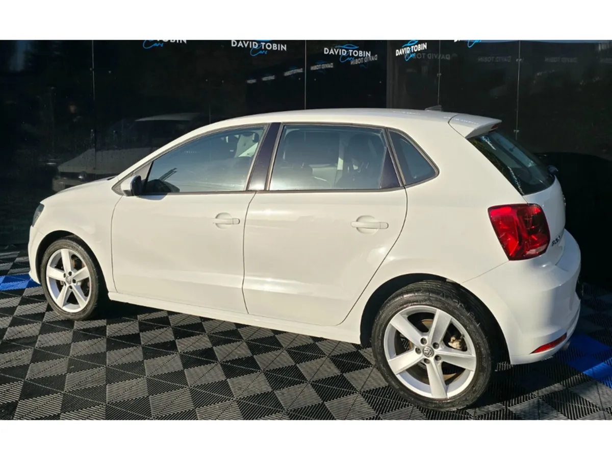 Volkswagen Polo Hatchback, Petrol, 2017, White