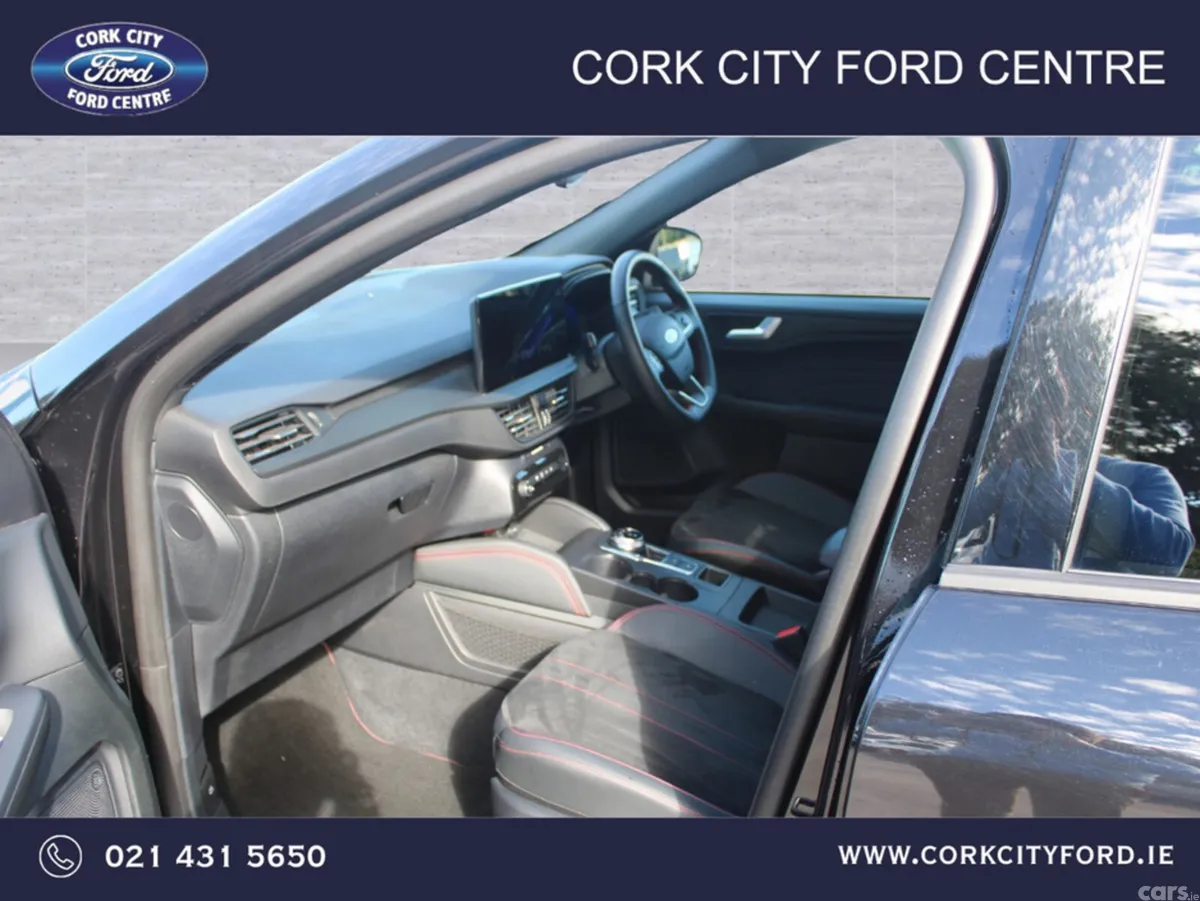 Ford Kuga MPV, Petrol Plug-in Hybrid, 2026, Black