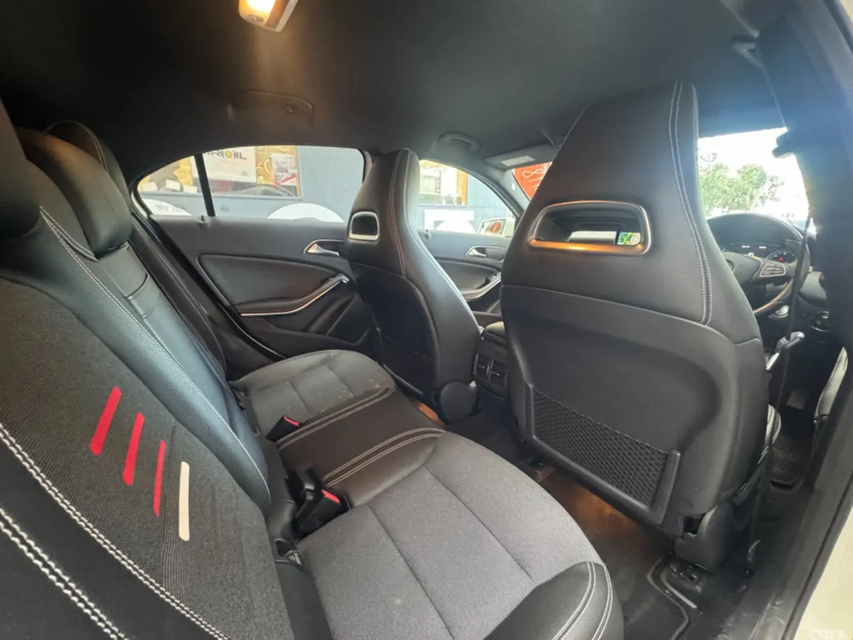 Mercedes-Benz A-Class Hatchback, Petrol, 2018, White