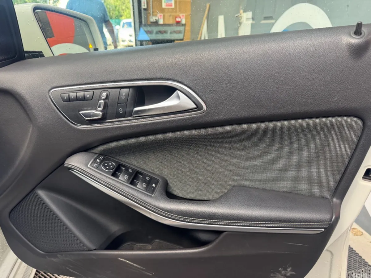Mercedes-Benz A-Class Hatchback, Petrol, 2018, White